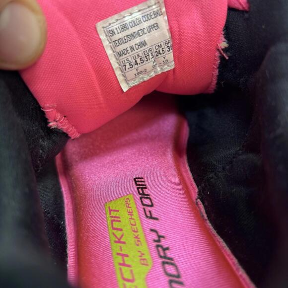 Skechers Women's Skech-Knit Sneakers - Size 7.5 - Picture 9 of 12